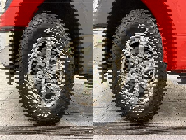 Certified 2021 Ford F150 XLT w/ Equipment Group 302A High image 10