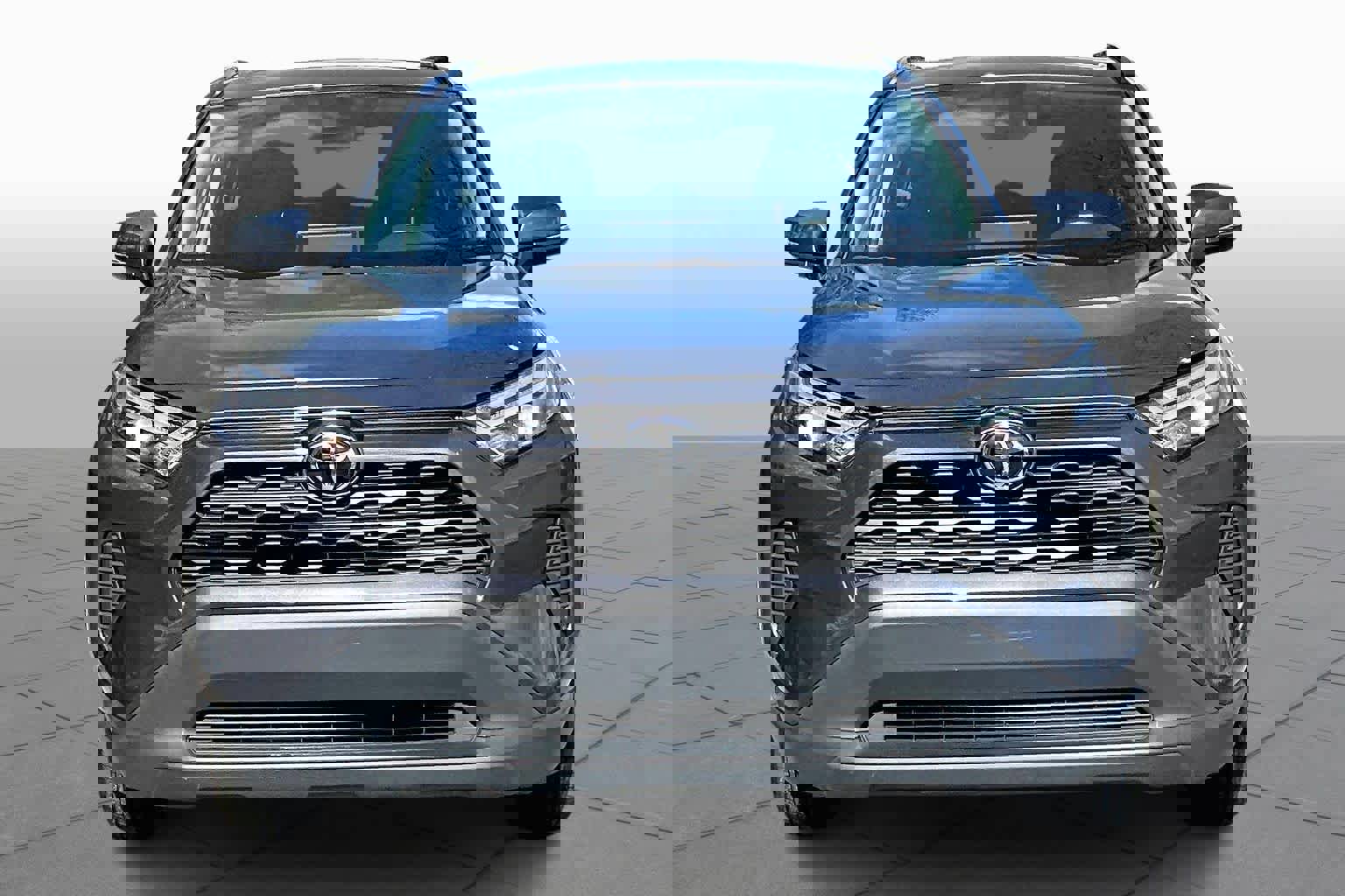 Used 2024 Toyota RAV4 XLE image 6