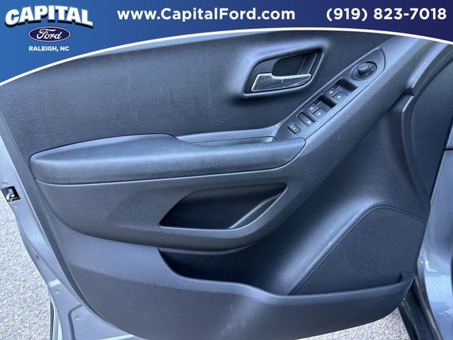 Used 2020 Chevrolet Trax LS image 19