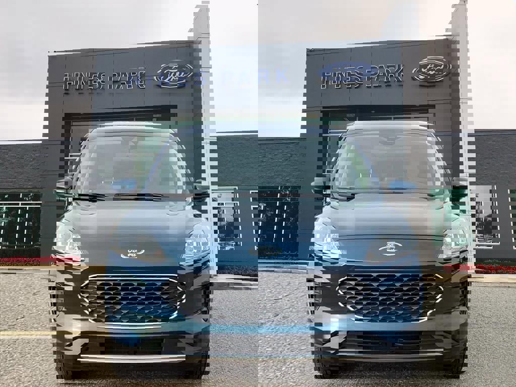 Certified 2020 Ford Escape SE image 8