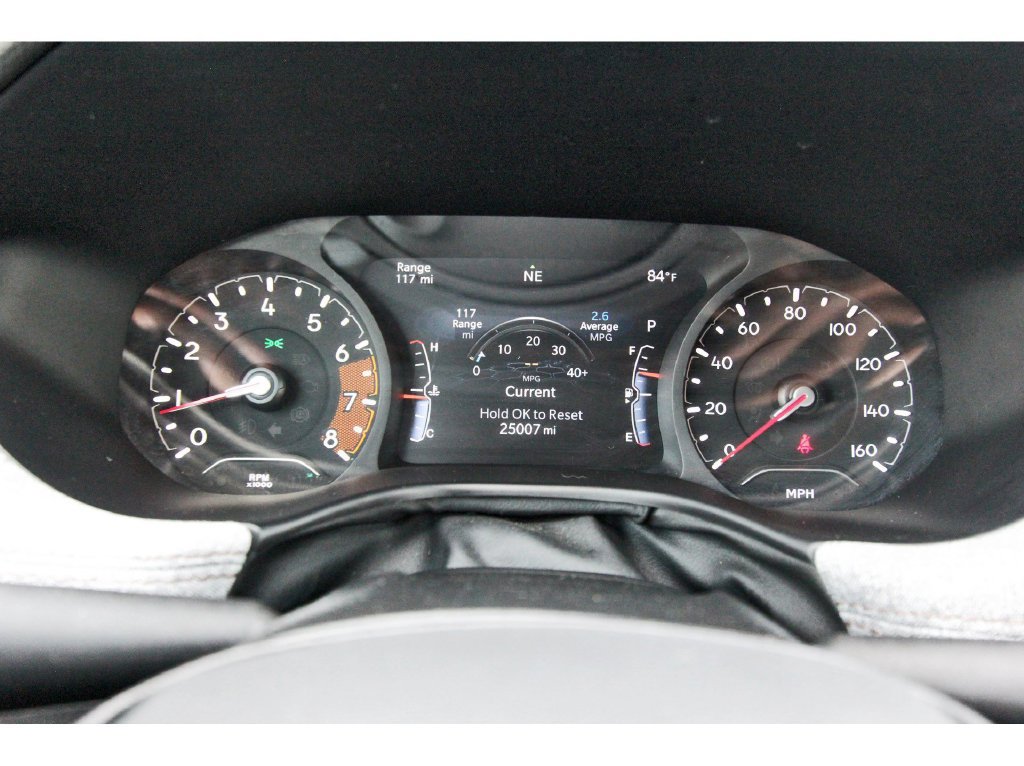 Used 2024 Jeep Compass Latitude w/ Sun and Sound Group AWD/4WD image 17