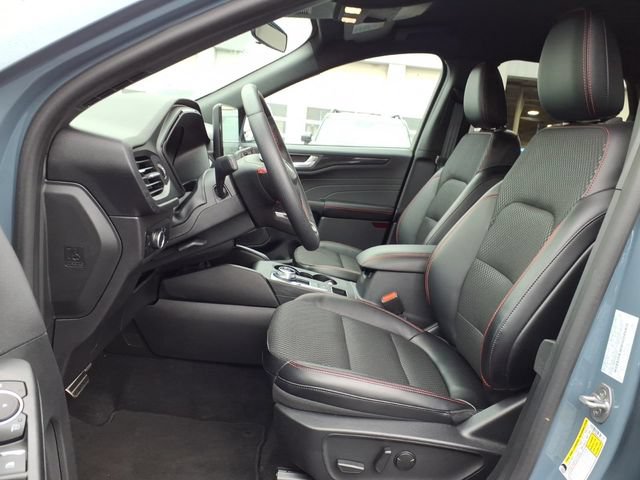 Certified 2024 Ford Escape ST-Line w/ Tech Pack #1 AWD/4WD image 18