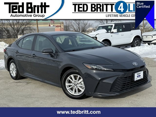 Used 2025 Toyota Camry LE image 1