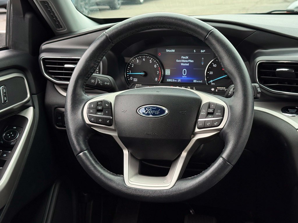 Certified 2024 Ford Explorer XLT w/ Equipment Group 202A AWD/4WD image 5