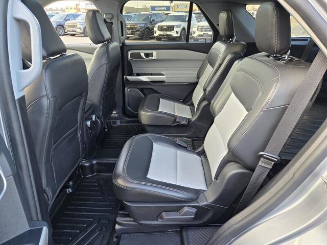 Certified 2022 Ford Explorer XLT w/ Equipment Group 202A image 12
