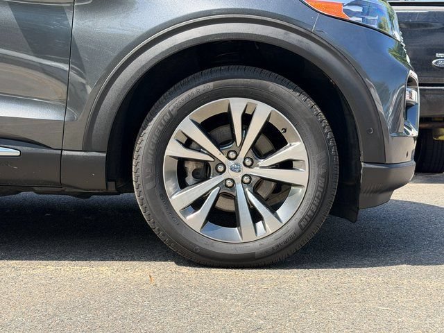 Certified 2020 Ford Explorer Platinum w/ Premium Technology Package AWD/4WD image 25