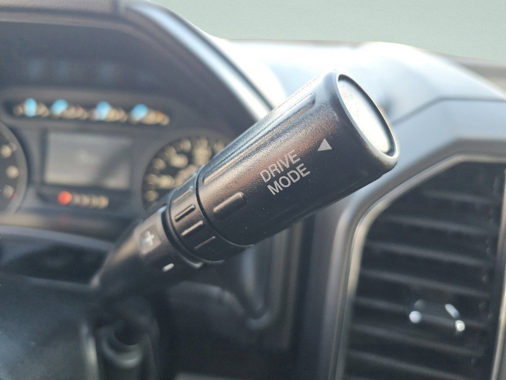 Certified 2020 Ford F150 XLT w/ Equipment Group 302A Luxury image 32