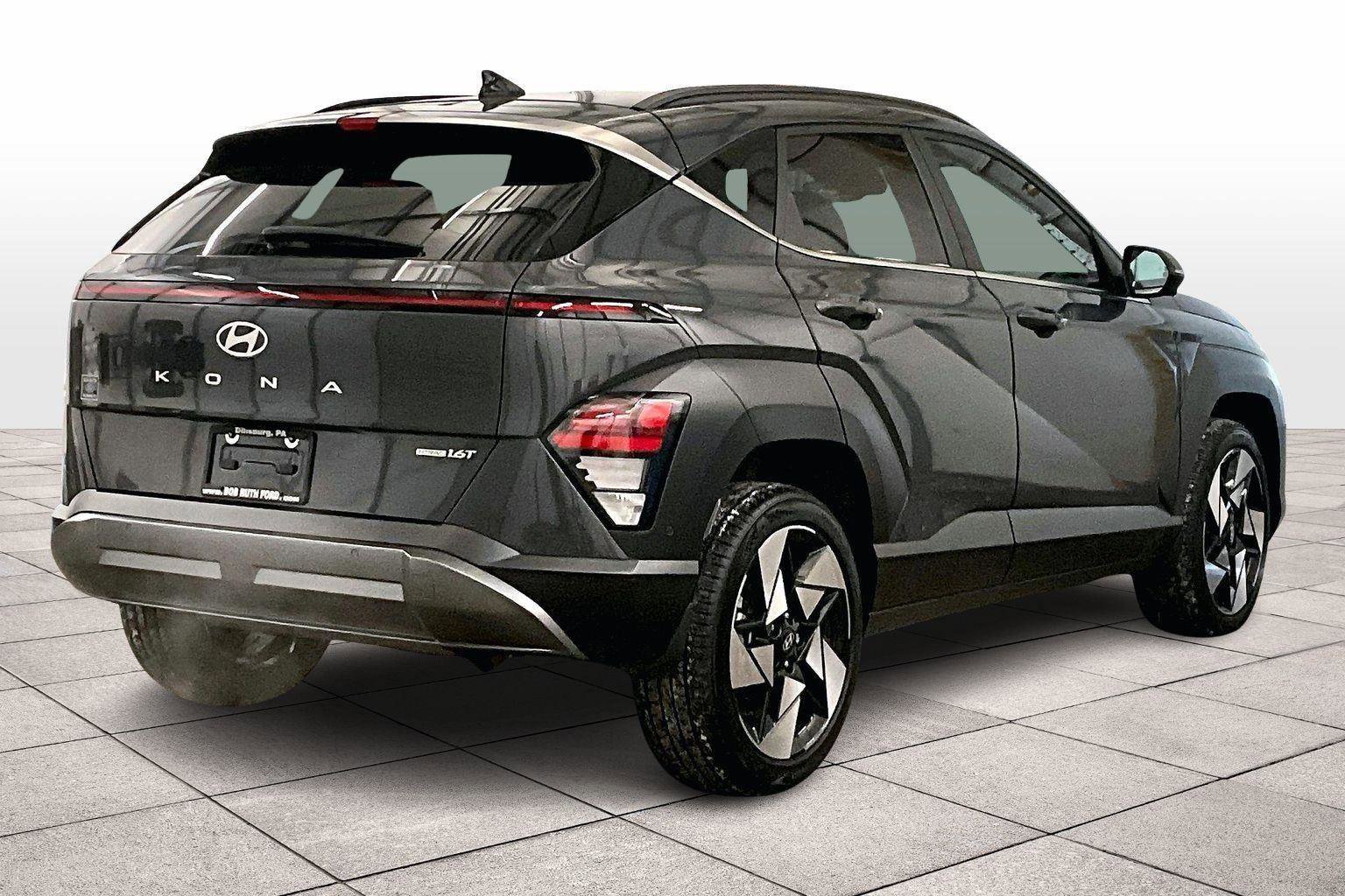 Used 2024 Hyundai Kona Limited image 3