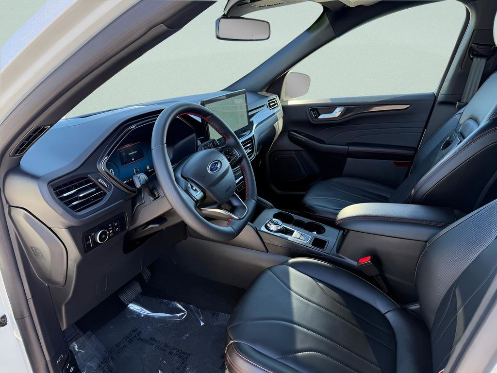 Certified 2025 Ford Escape ST-Line Elite w/ Premium Technology Package AWD/4WD image 4