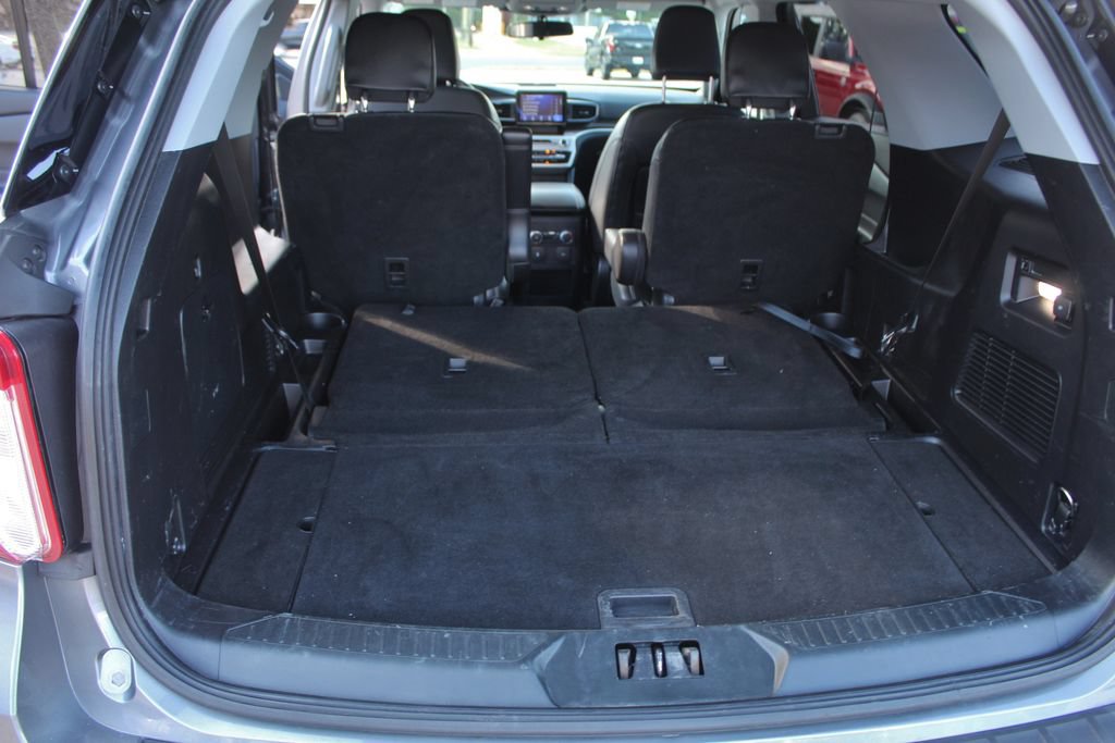 Certified 2021 Ford Explorer XLT w/ Equipment Group 202A AWD/4WD image 19