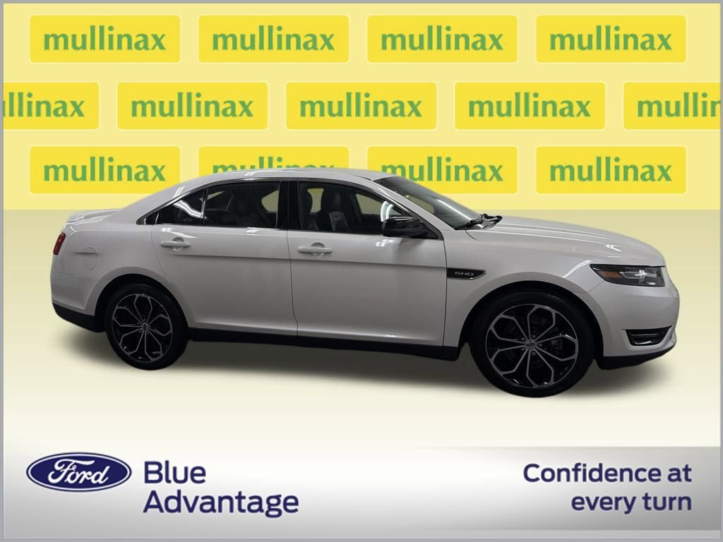 Certified 2019 Ford Taurus SHO image 5
