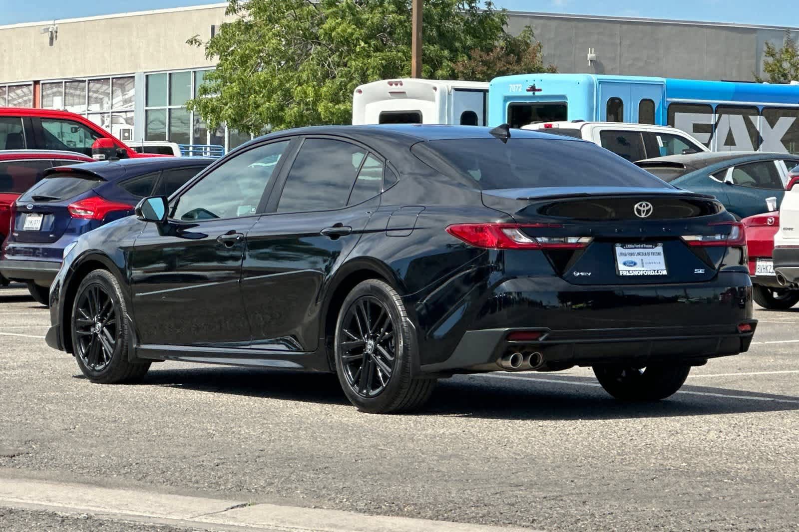 Used 2026 Toyota Camry SE w/ Convenience Package FWD image 7