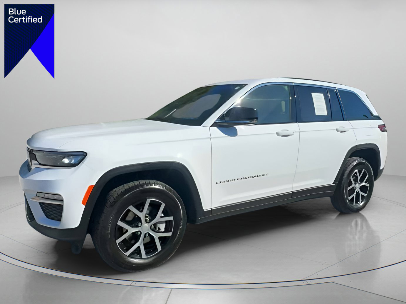 Used 2025 Jeep Grand Cherokee Limited w/ Trailer Tow Package image 6