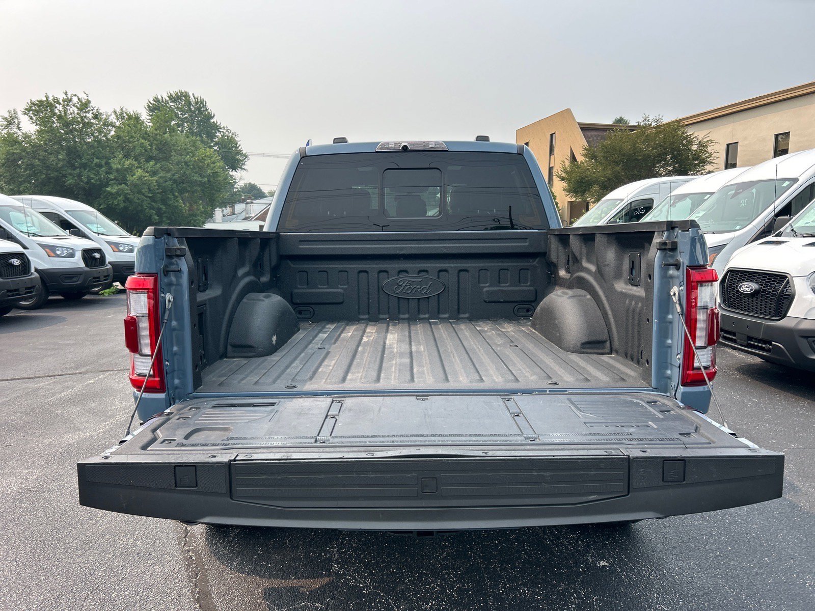 Certified 2023 Ford F150 Raptor w/ Raptor 37 Performance Package AWD/4WD image 16