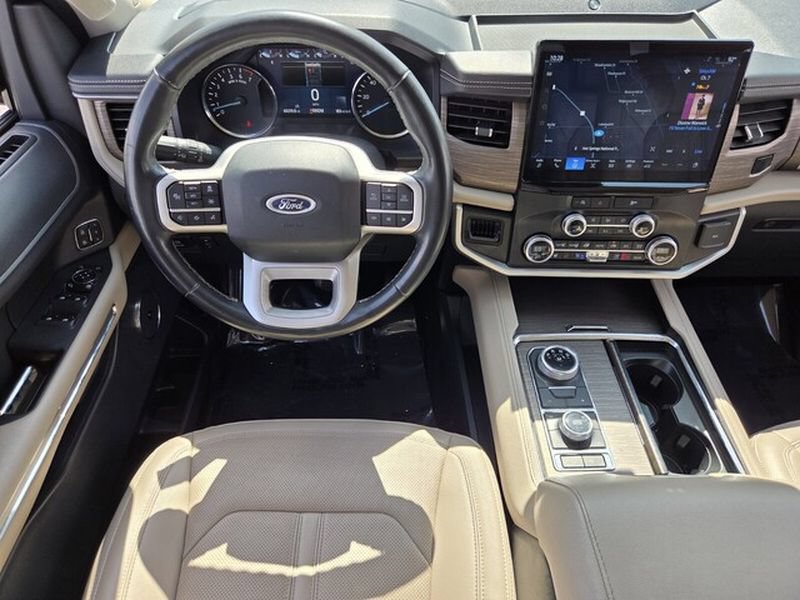 Certified 2024 Ford Expedition Limited AWD/4WD image 14