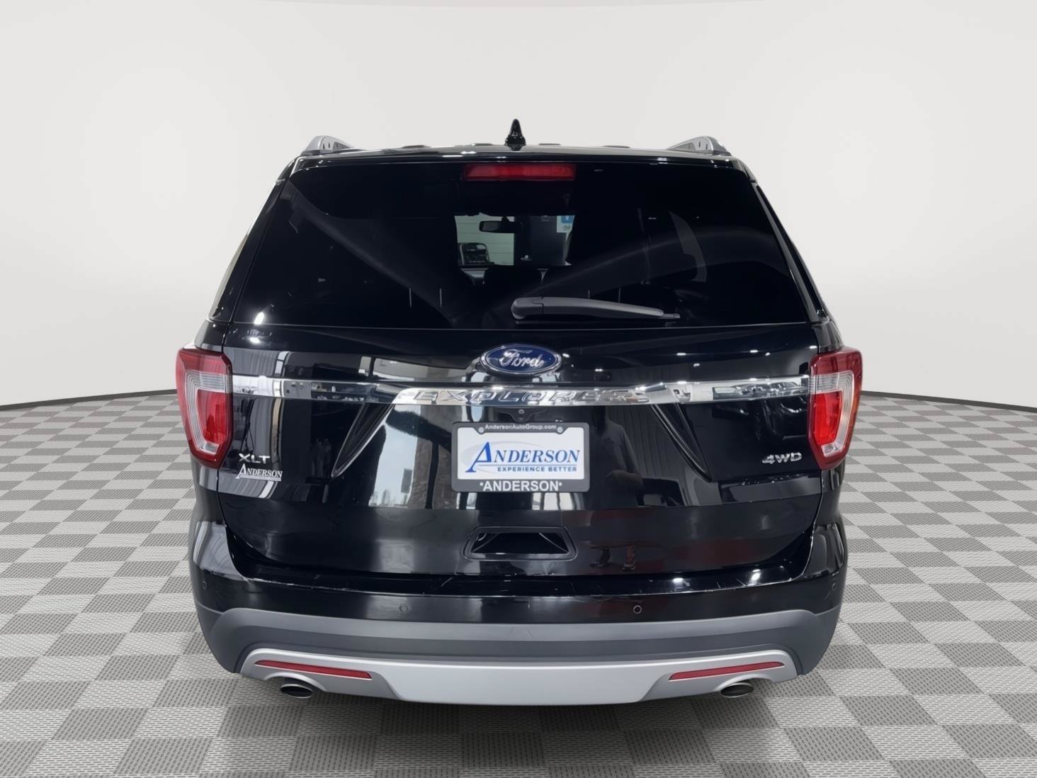 Certified 2017 Ford Explorer XLT w/ Equipment Group 202A AWD/4WD image 8
