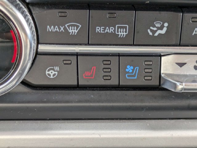 Certified 2022 Ford Expedition XLT RWD image 24