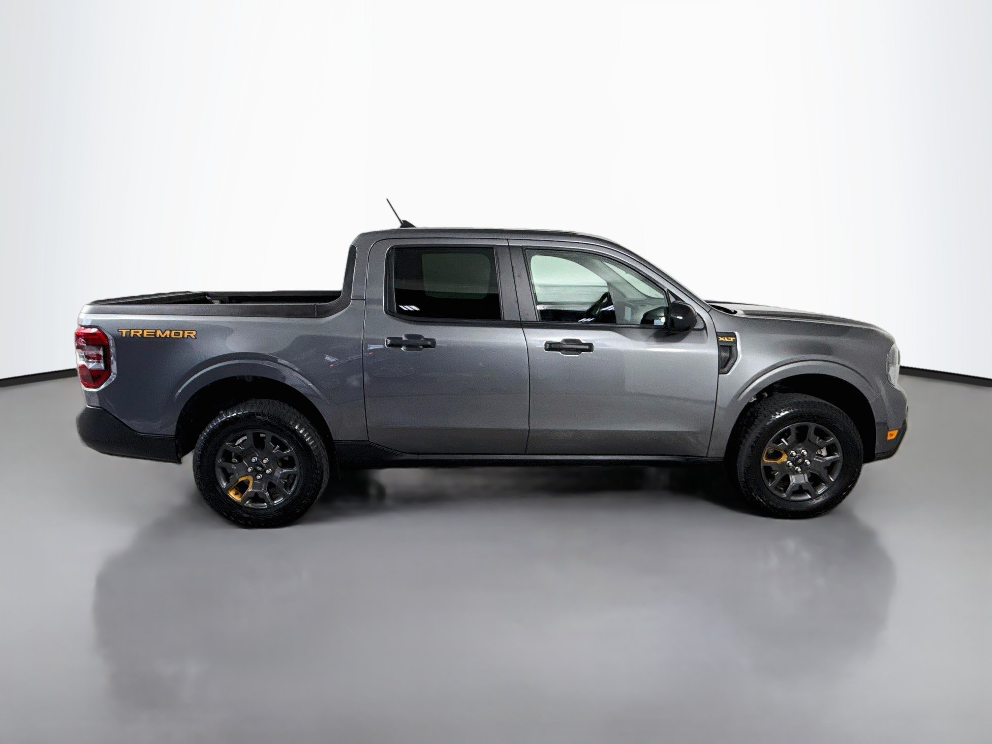Certified 2024 Ford Maverick Tremor w/ Tremor Off-Road Package AWD/4WD image 13