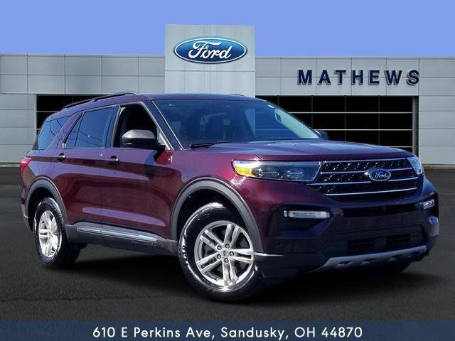 Certified 2023 Ford Explorer XLT w/ Equipment Group 202A AWD/4WD image 1