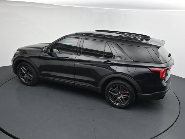 Certified 2025 Ford Explorer ST AWD/4WD image 30