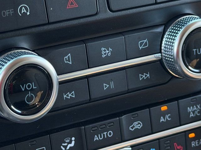 Certified 2024 Ford Expedition Max Limited image 26