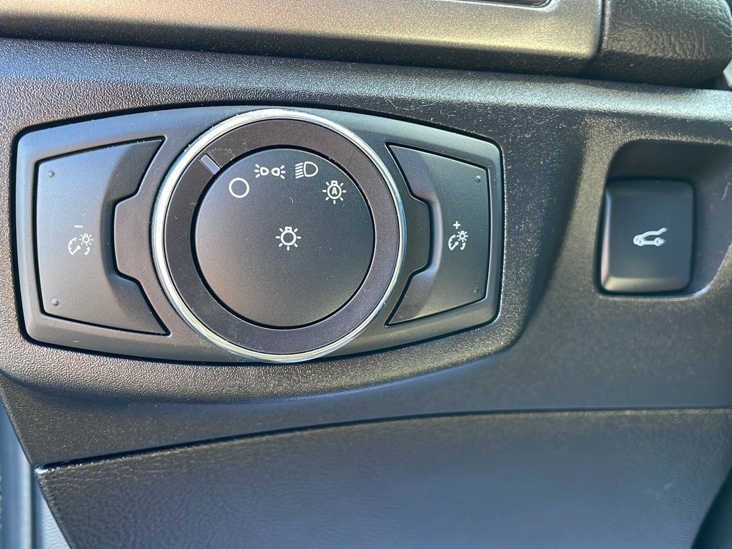 Certified 2018 Ford Fusion S FWD image 12