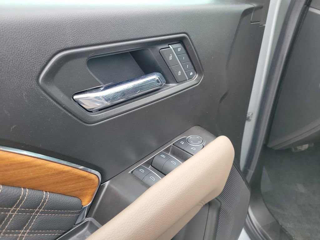 Used 2024 GMC Canyon Denali image 19