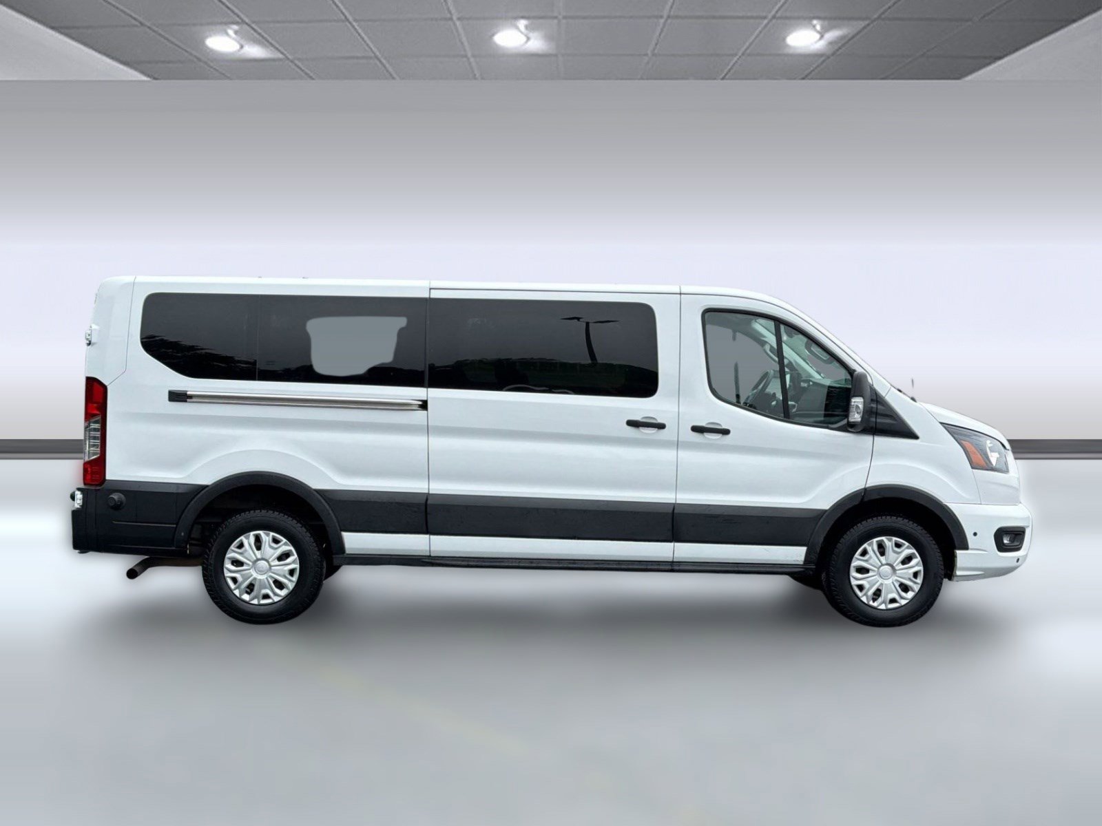 Certified 2024 Ford Transit 350 XLT RWD image 8