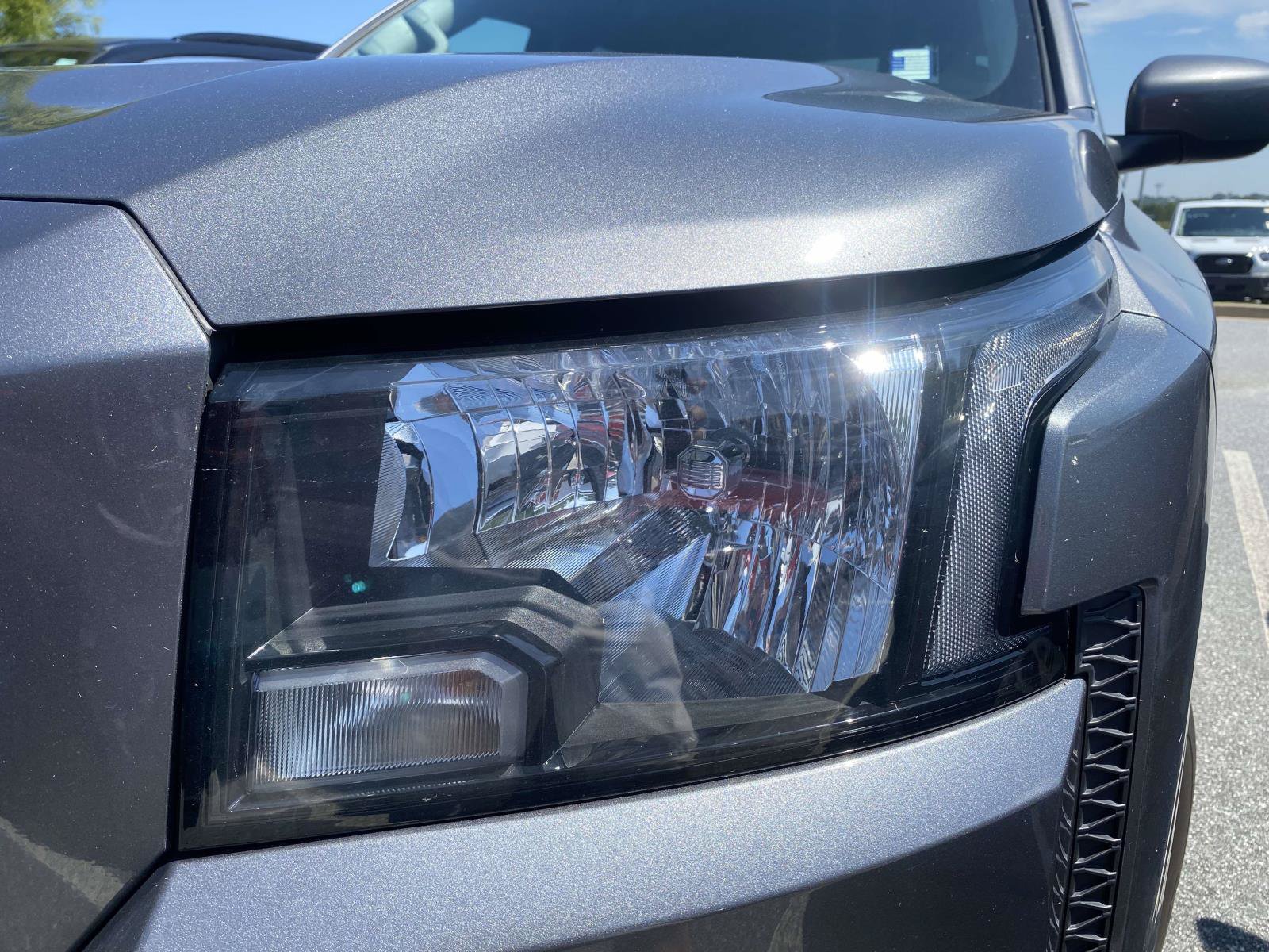 Used 2023 Nissan Frontier SV w/ Tow Package AWD/4WD image 12