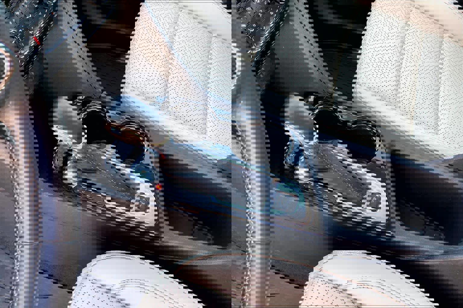 Used 2022 Buick Encore GX Essence image 16