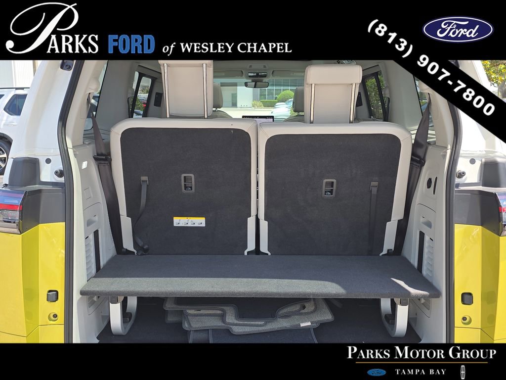 Used 2025 Volkswagen ID. Buzz 1st Edition AWD/4WD image 8
