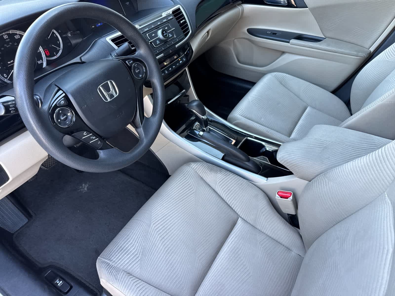 Used 2017 Honda Accord LX image 11