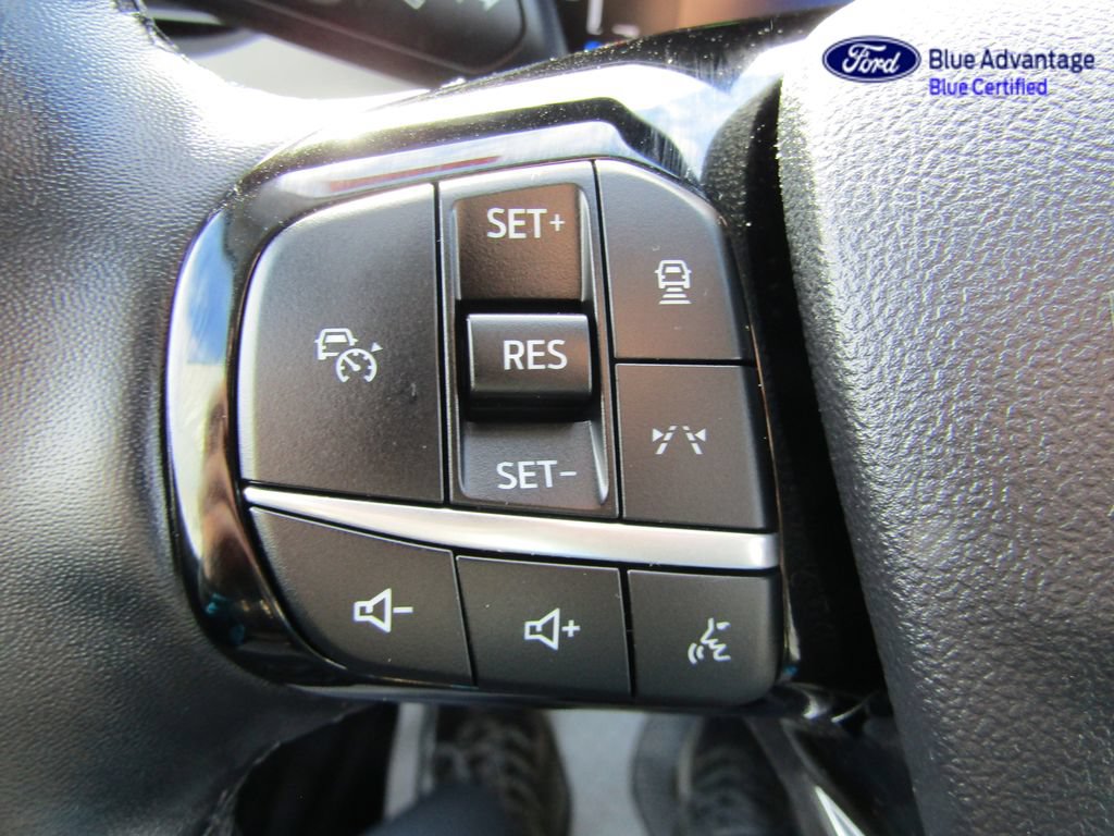 Certified 2025 Ford Escape SE FWD image 29