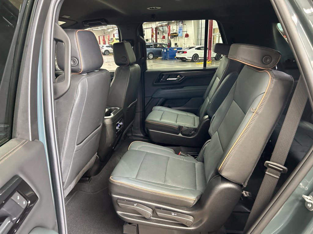 Used 2026 GMC Yukon AT4 w/ Premium Trailering Package AWD/4WD image 29