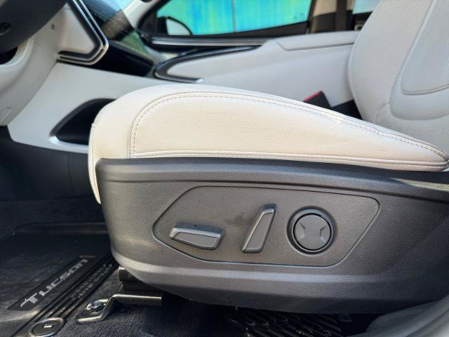 Used 2024 Hyundai Tucson Limited FWD image 18