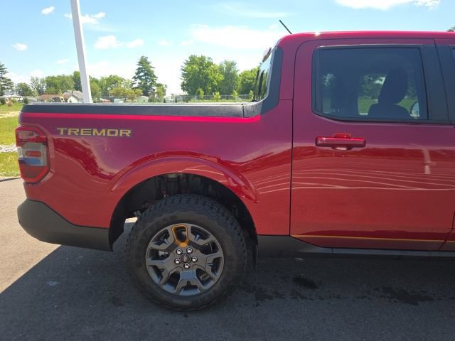 Certified 2025 Ford Maverick Tremor AWD/4WD image 7