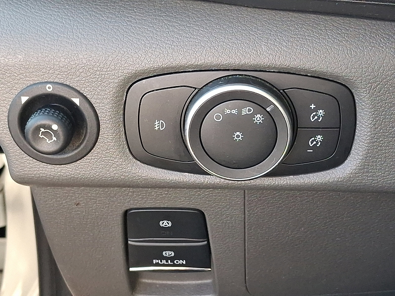 Certified 2024 Ford Transit 250 w/ Exterior Upgrade Package image 22