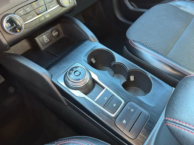 Certified 2025 Ford Escape ST-Line AWD/4WD image 26