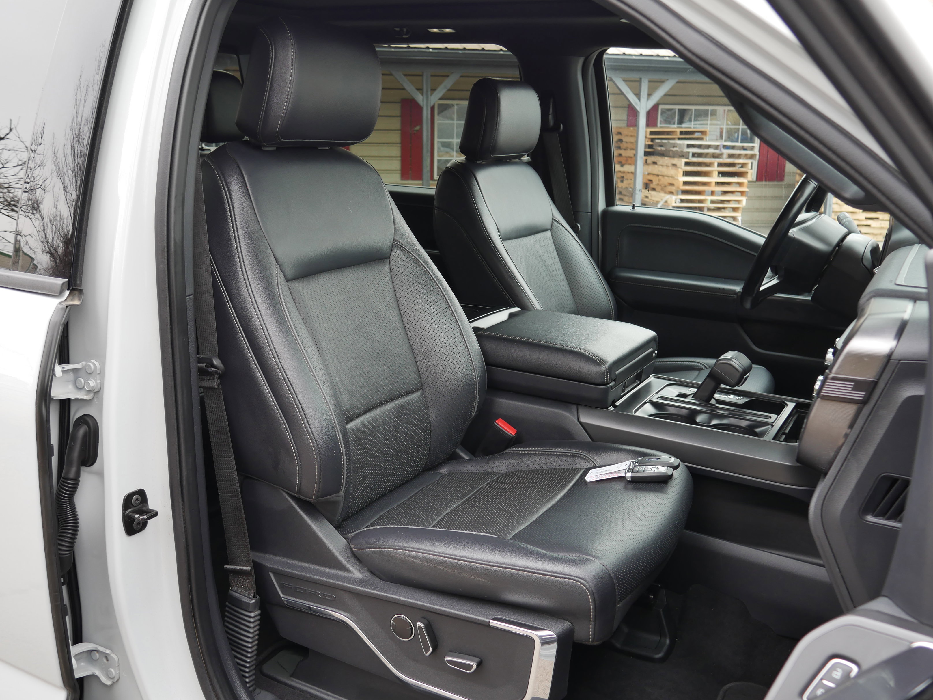 Certified 2024 Ford F150 Lariat w/ Equipment Group 502A High image 33