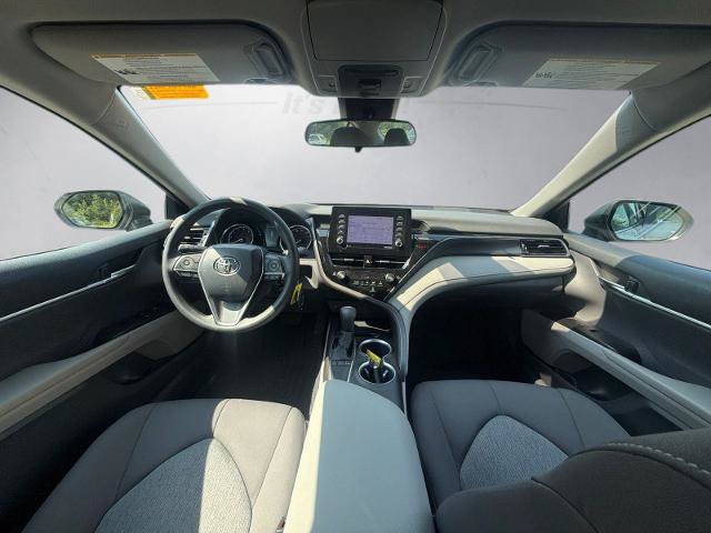 Used 2022 Toyota Camry LE FWD image 3