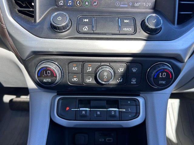 Used 2023 GMC Acadia SLT w/ LPO, Floor Liner Package image 19