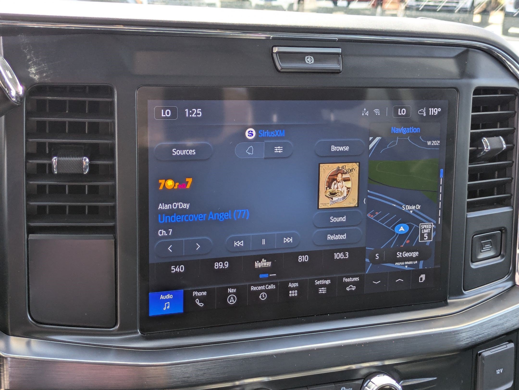 Certified 2025 Ford F250 Lariat AWD/4WD image 22