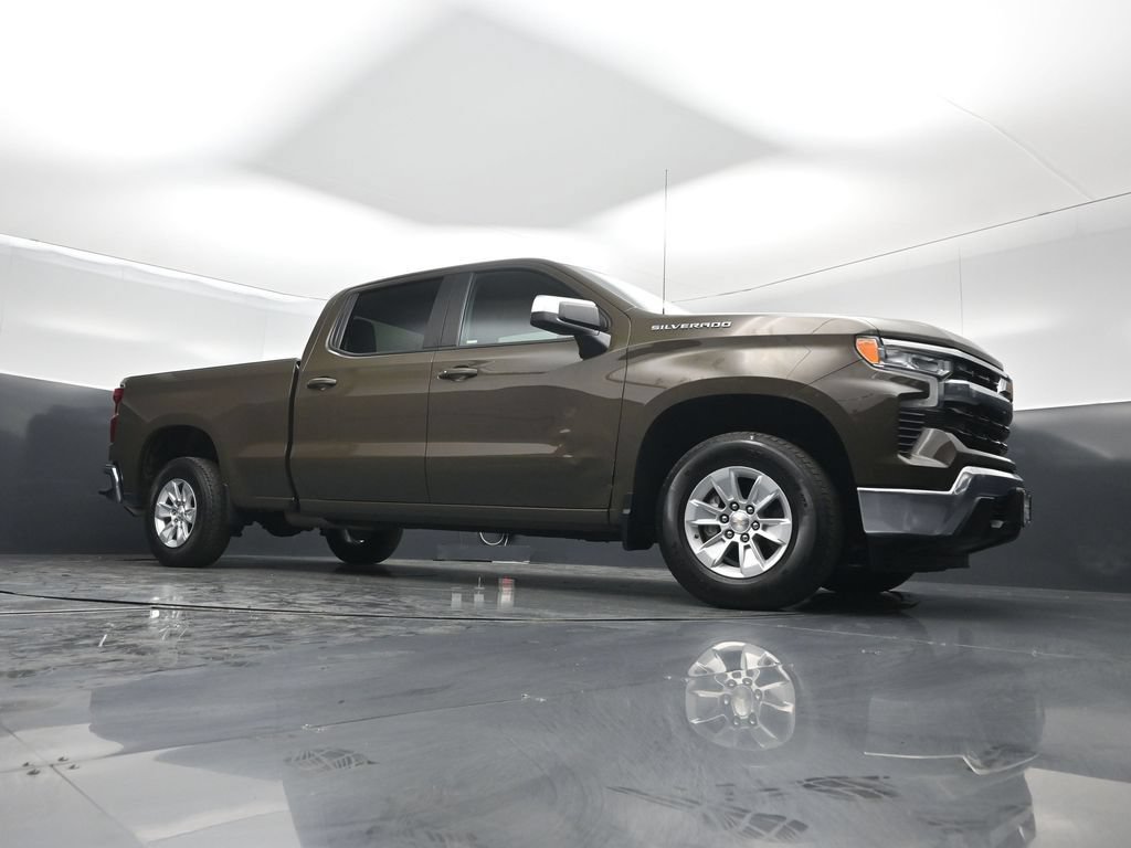 Used 2023 Chevrolet Silverado 1500 LT RWD image 4