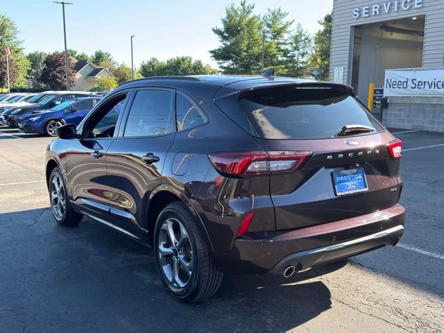 Certified 2023 Ford Escape ST-Line w/ Tech Pack #1 AWD/4WD image 5