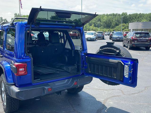 Used 2020 Jeep Wrangler Unlimited Sahara AWD/4WD image 29