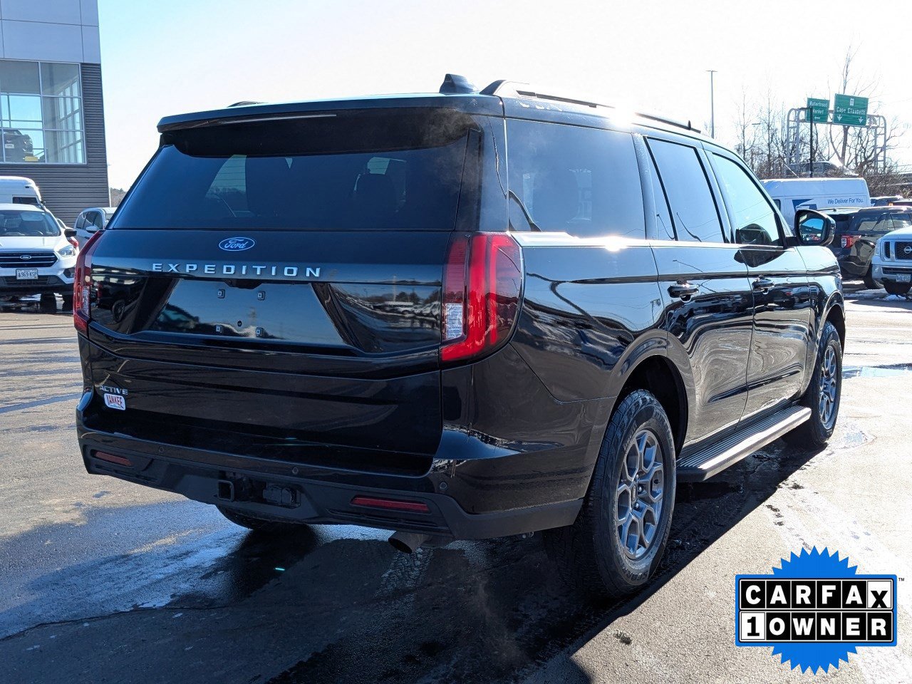 Certified 2025 Ford Expedition Active image 5