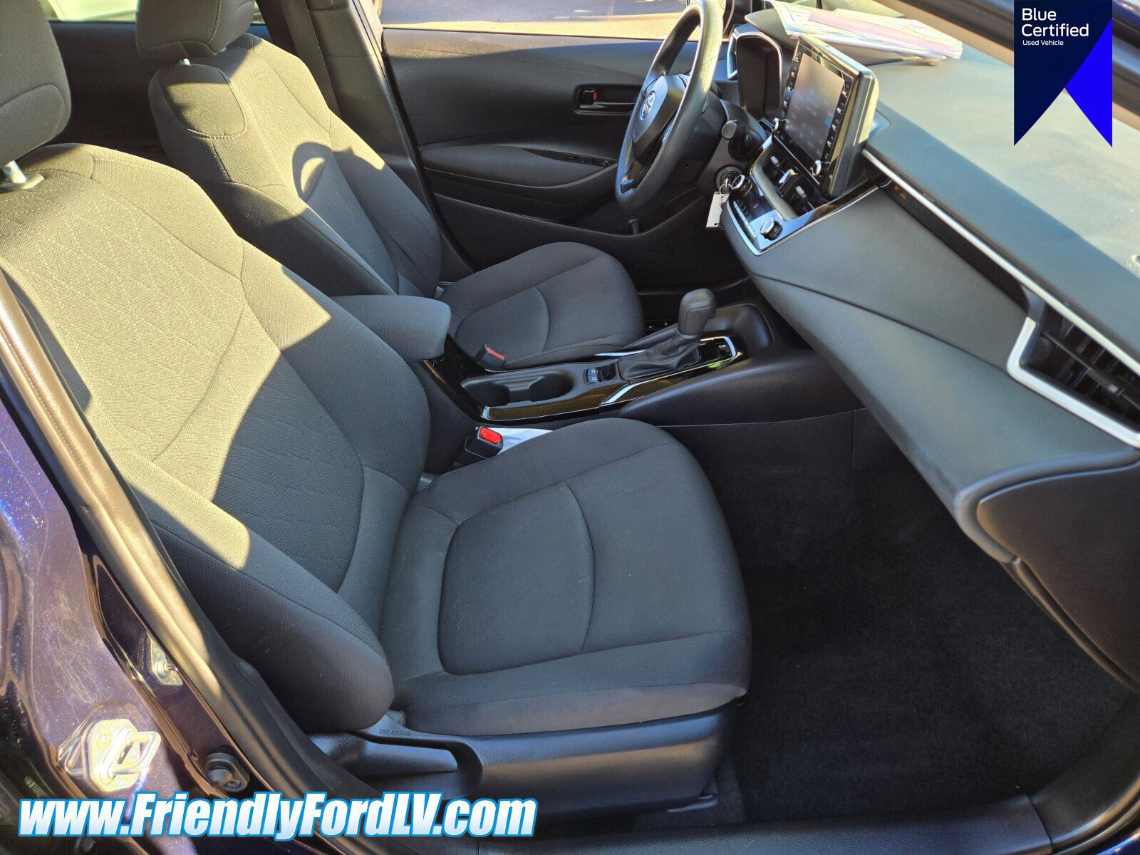 Used 2022 Toyota Corolla LE image 16