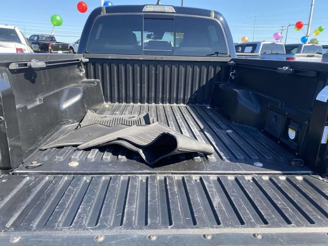 Used 2021 Toyota Tacoma TRD Off-Road AWD/4WD image 10