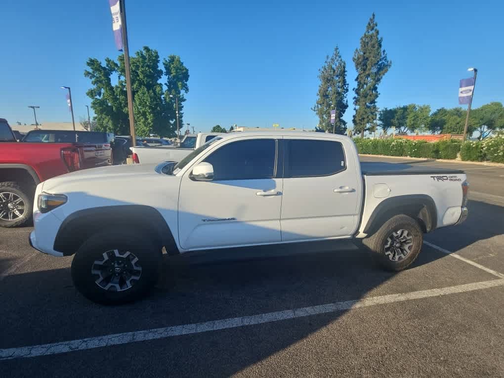 Used 2023 Toyota Tacoma TRD Off-Road RWD image 5