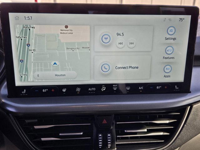 Certified 2025 Ford Escape SE image 15